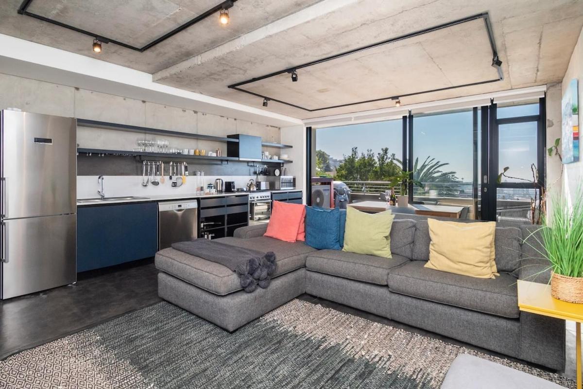 40 On L Modern Oasis With Stunning Views Apartment Cape Town
